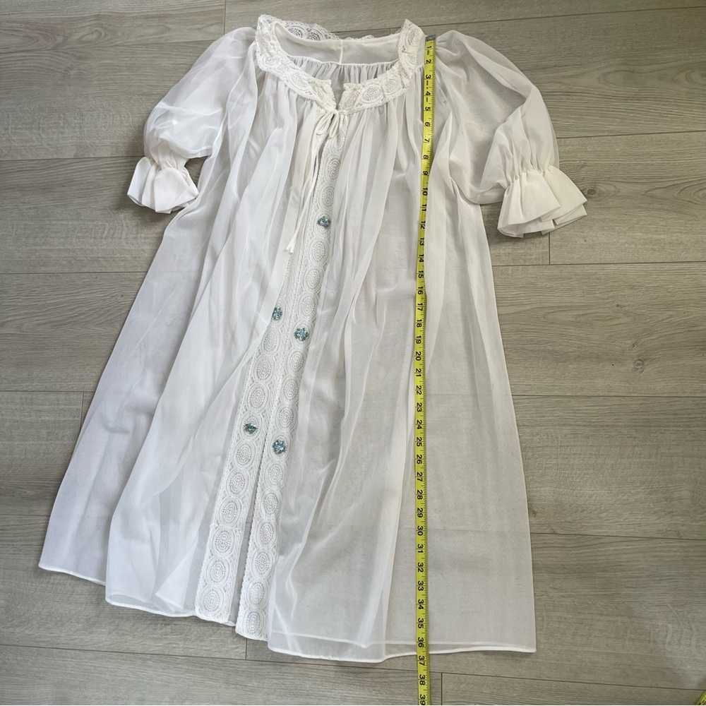 Vtg 60's 70’s Union Made  White robe size L - Picture 4 of 9